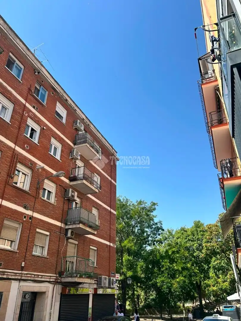 Vista exterior de Pis en venda en Madrid amb Aire condicionat i Calefacció