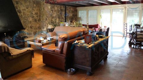 EXCLUSIVO CHALET INDEPENDIENTE EN LA URBANIZACIÓN PRIVADA LAS BRISAS – JUNTO AL PANTANO DE ENTREPEÑAS (GUADALAJARA), imagen 2