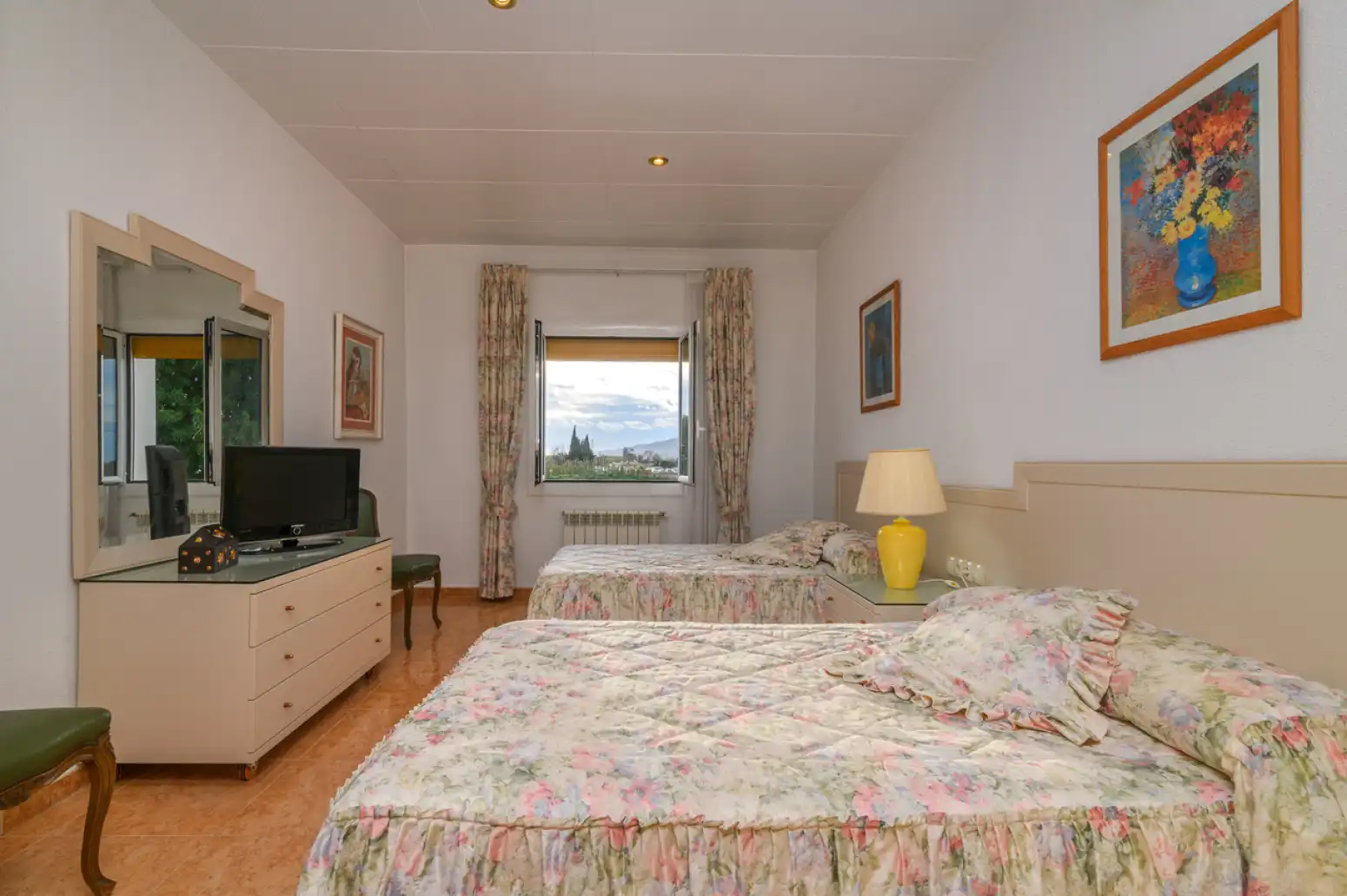 Habitación de Casa o chalet en venta en Viladecans con Balcón