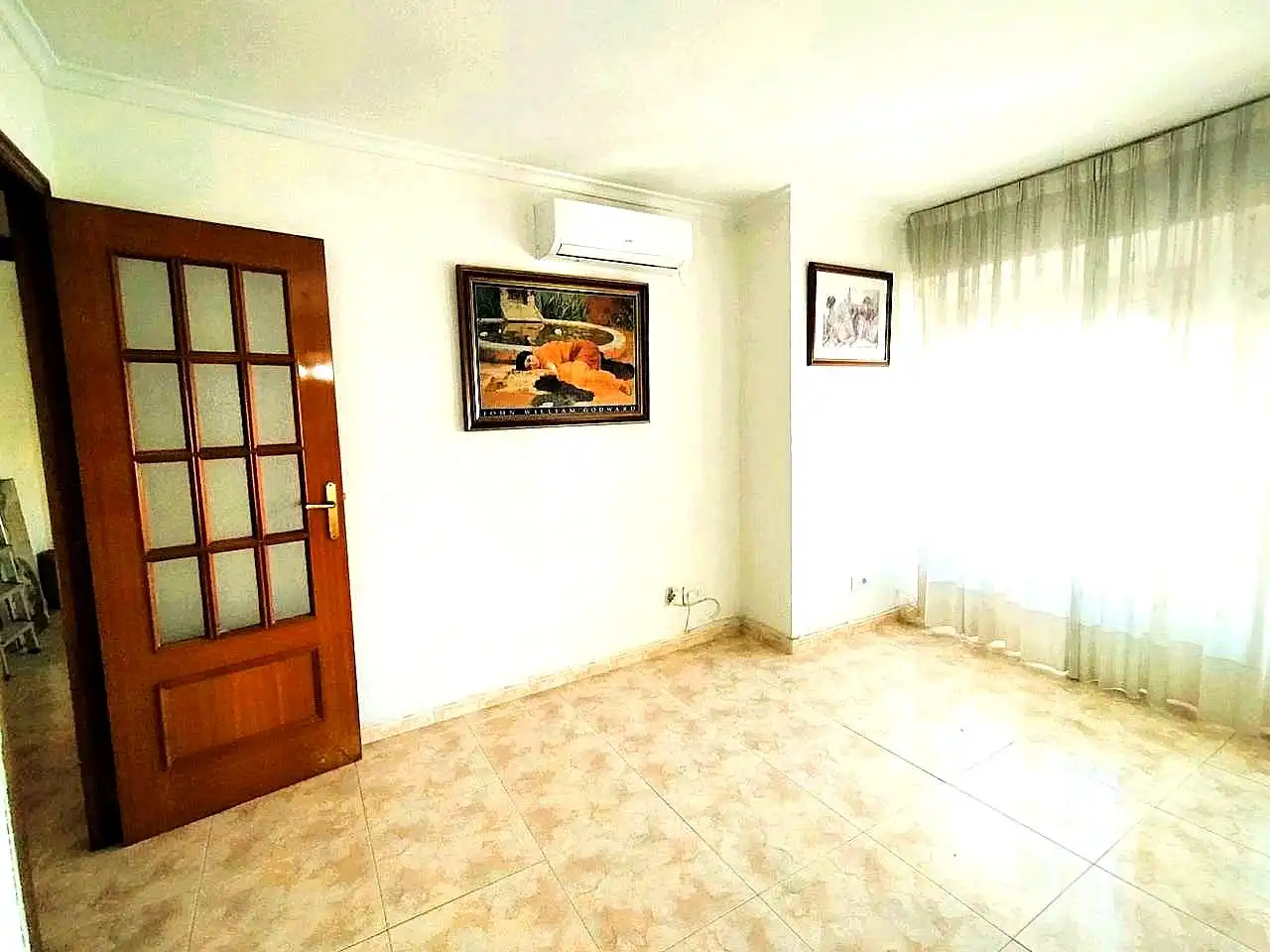 Habitación de Piso en venta en Oliva con Aire acondicionado y Balcón