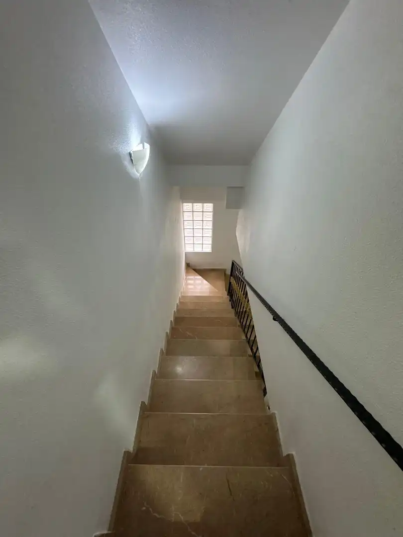 Maisonette zum Verkauf in Murcia mit Terrasse, Abstellraum und Balkon