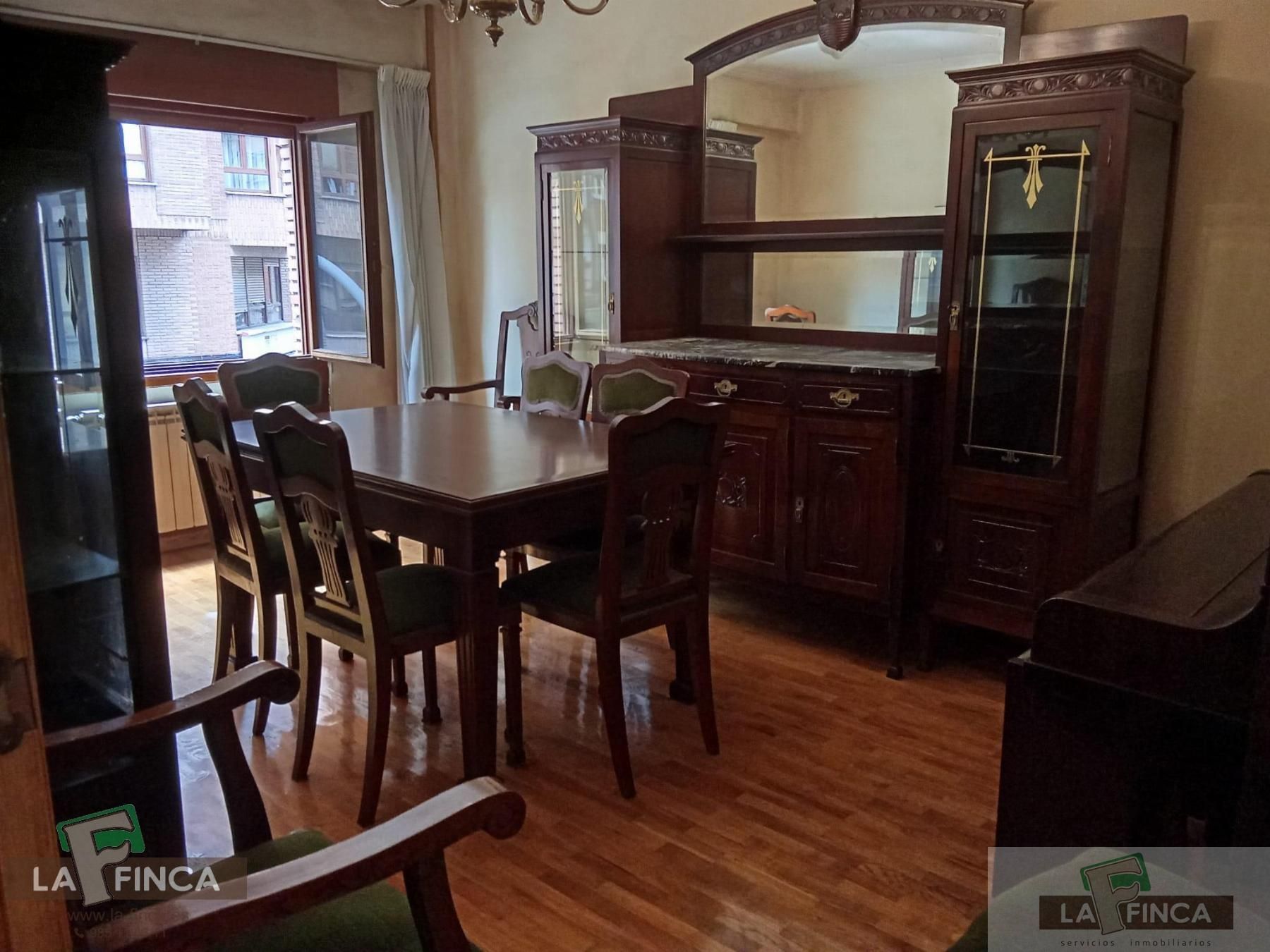 Dining room of Flat for sale in Oviedo   with Heating, Terrace and Furnished