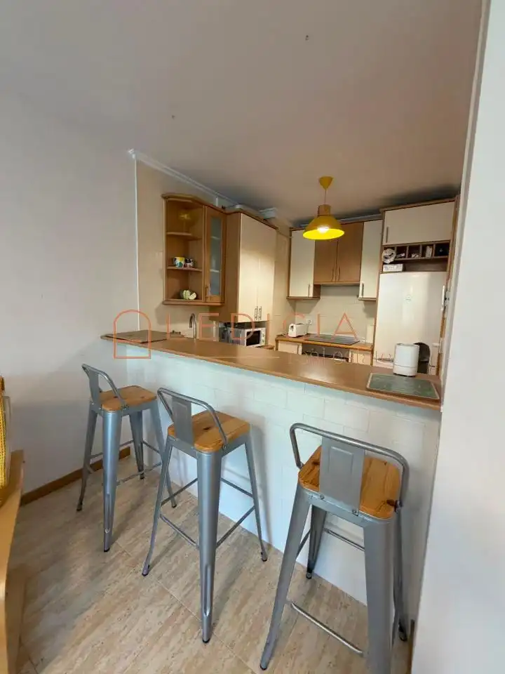 Küche von Wohnung zur Miete in Vigo  mit Heizung, Abstellraum und Möbliert