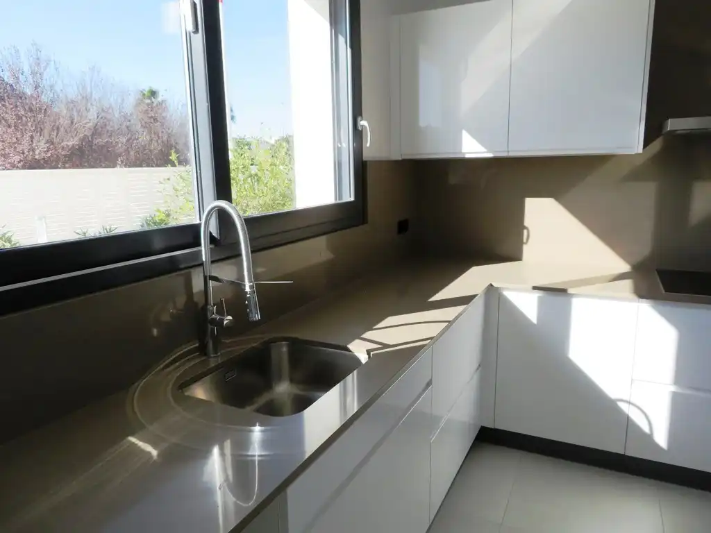Cocina de Casa o chalet en venta en Els Poblets con Aire acondicionado, Calefacción y Jardín privado