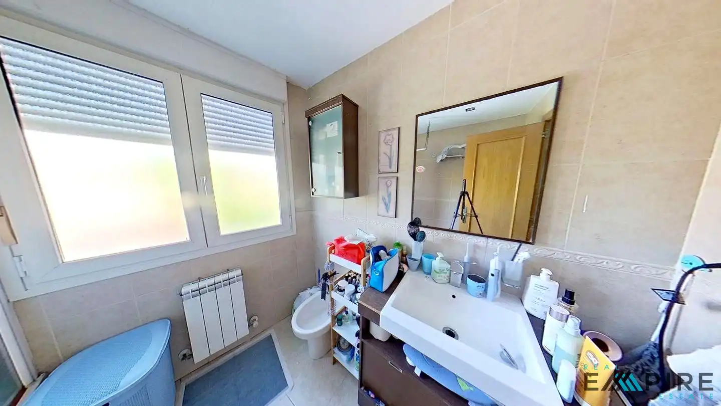 Bathroom of Detached homes for sale in Valdemoro  with Air Conditioner, Heating and Furnished