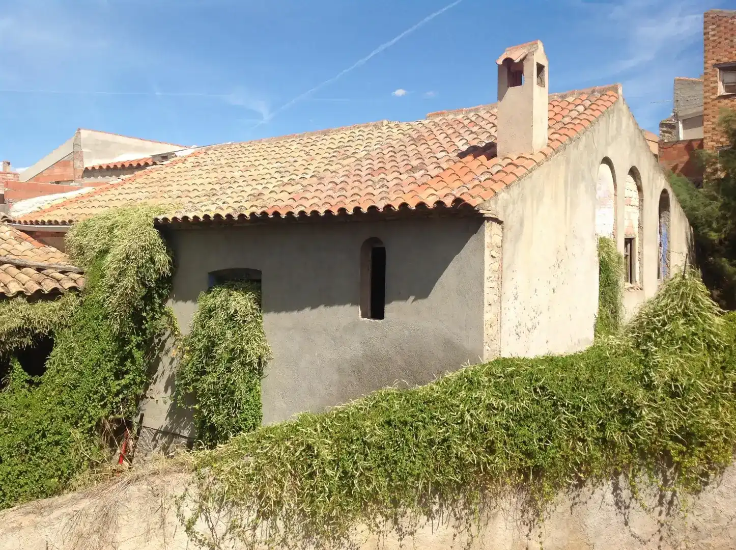 Vista exterior de Finca rústica en venda en Riba-roja d'Ebre