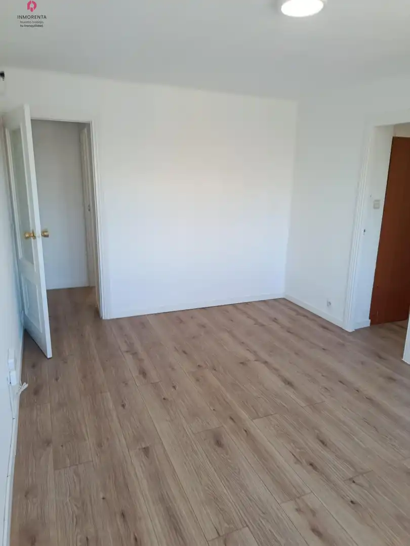 Schlafzimmer von Wohnung zur Miete in Madrid mit Klimaanlage und Heizung