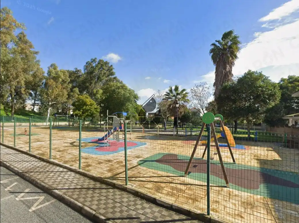 Vista exterior de Casa o xalet en venda en Coria del Río amb Aire condicionat i Terrassa