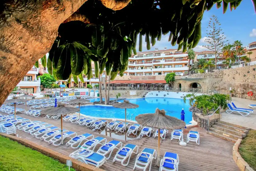 Piscina de Piso en venta en San Miguel de Abona con Aire acondicionado, Terraza y Amueblado