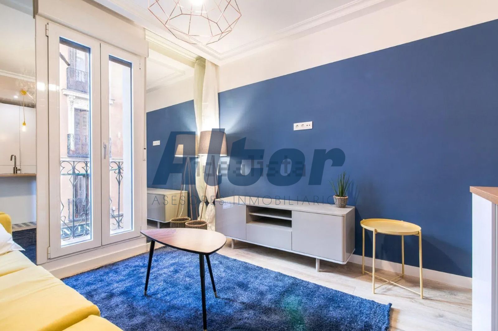 Sala d'estar de Pis en venda en  Madrid Capital amb Aire condicionat, Calefacció i Terrassa