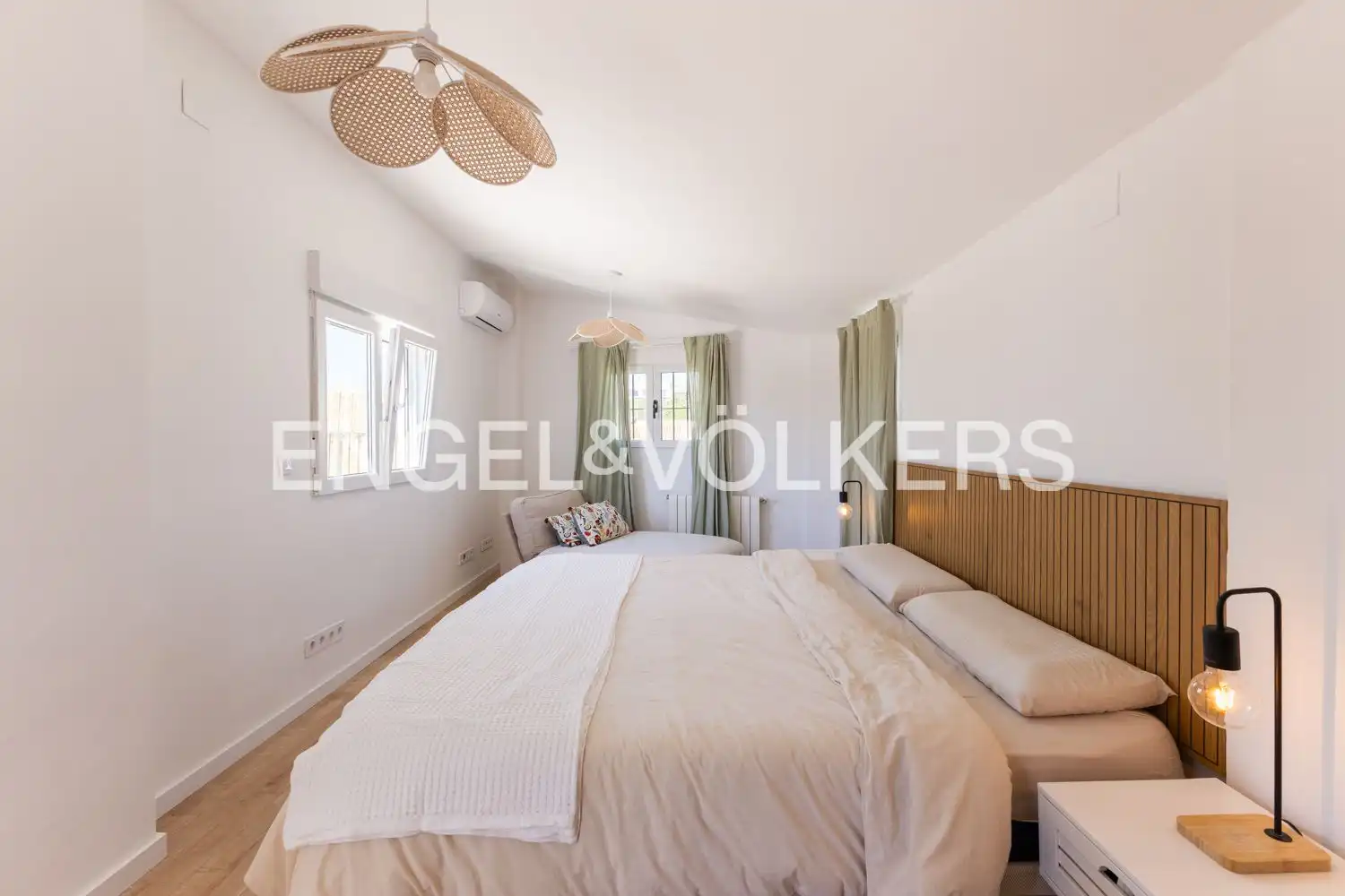 Bedroom of Houses for rent in Alboraya  with Air Conditioner, Heating and Private garden