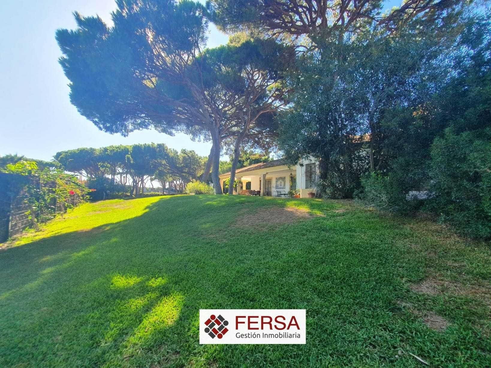Exterior view of House or chalet for sale in El Puerto de Santa María  with Heating, Private garden and Terrace