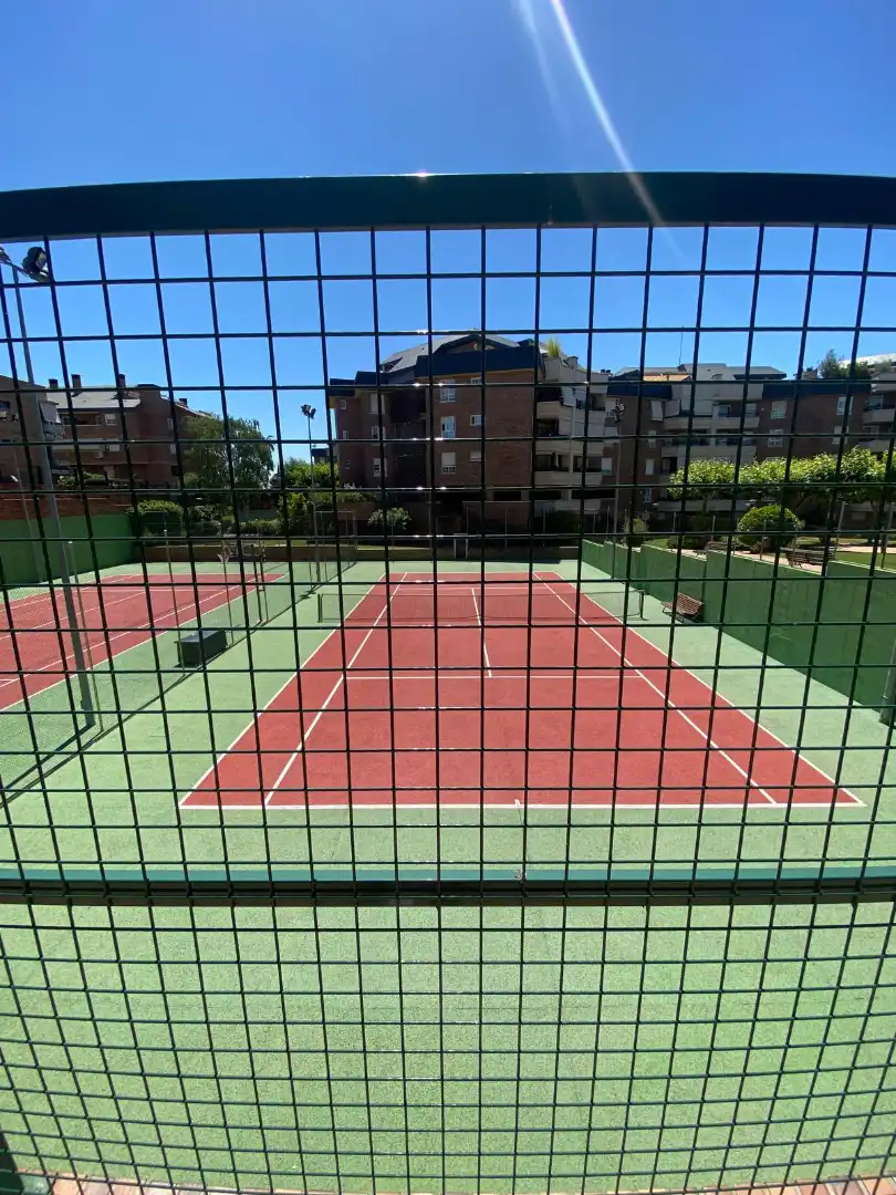 Vista exterior de Dúplex de lloguer en Majadahonda amb Aire condicionat, Calefacció i Terrassa
