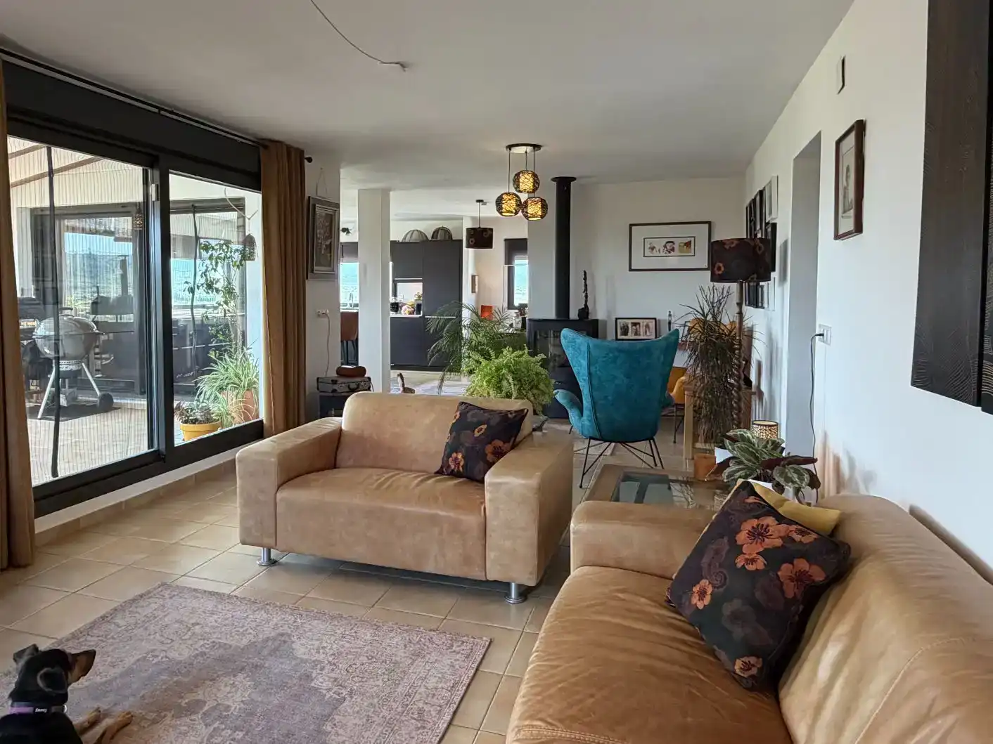 Sala d'estar de Finca rústica en venda en Traiguera amb Jardí privat, Piscina i Moblat