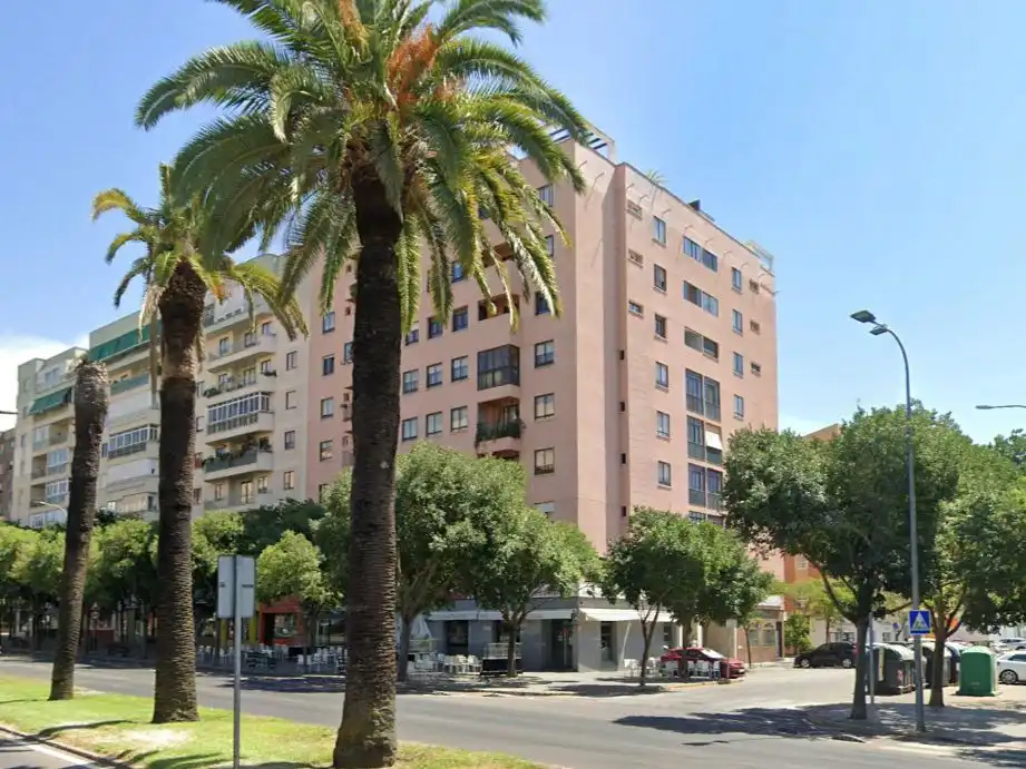Vista exterior de Oficina de alquiler en Badajoz Capital con Aire acondicionado, Calefacción y Amueblado