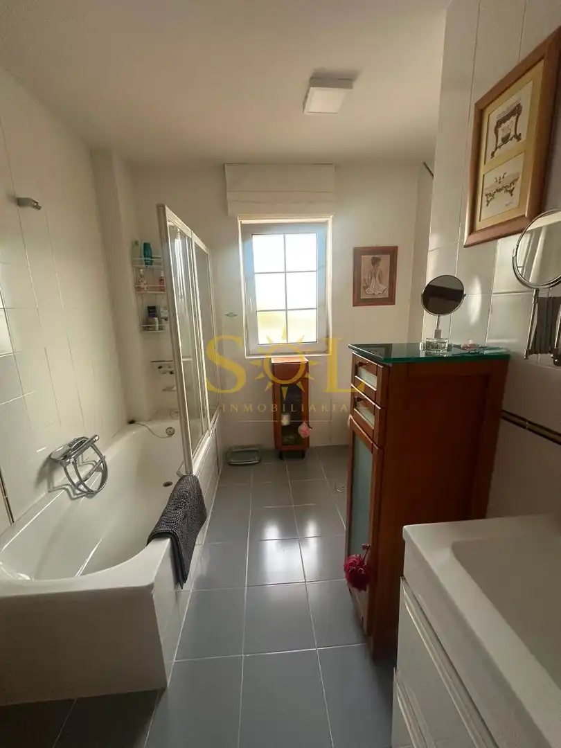 Casa pareada con terraza en venta en Calle Federico Castañón, imagen 78