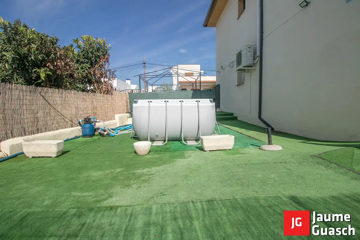 Piscina de Casa adosada en venta en Torredembarra con Aire acondicionado, Calefacción y Jardín privado