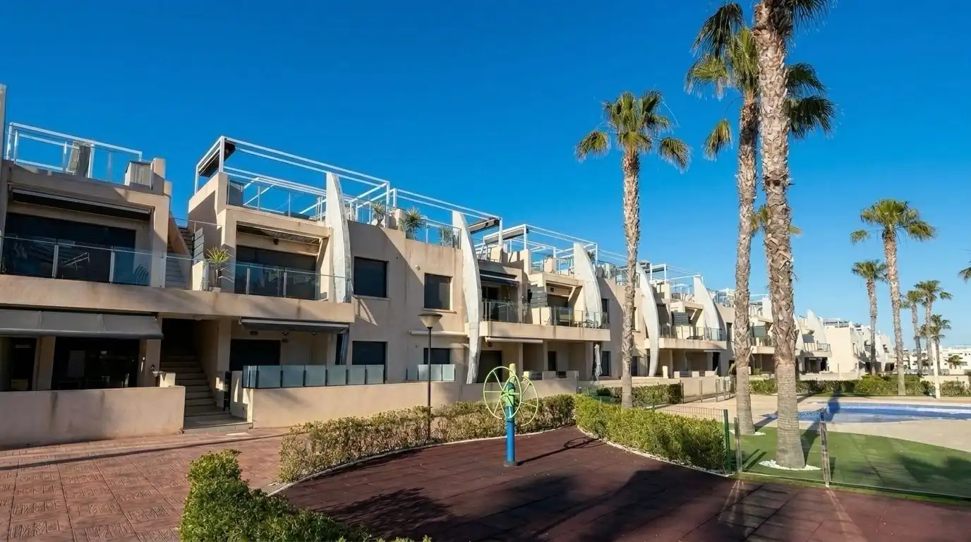 Piso con piscina en alquiler en Pueblo Latino, imagen 10