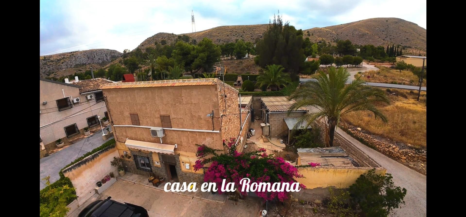 Exterior view of Single-family semi-detached for sale in La Romana