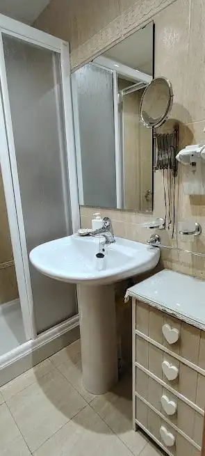 Baño de Piso de alquiler en Linares con Aire acondicionado, Calefacción y Parquet