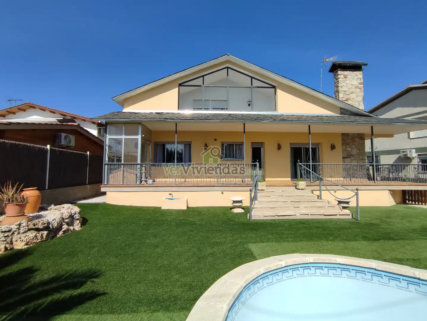 Exterior view of Houses for sale in Masquefa  with Air Conditioner, Heating and Private garden