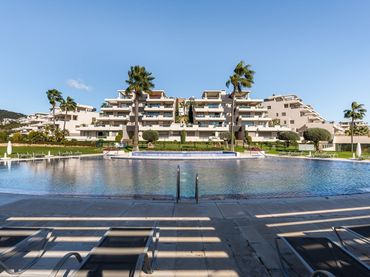 Flat with balcony for sale in Calle Benahavis 29679