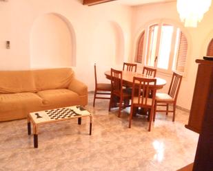 Living room of Flat for sale in Bell-lloc d'Urgell  with Air Conditioner, Heating and Furnished