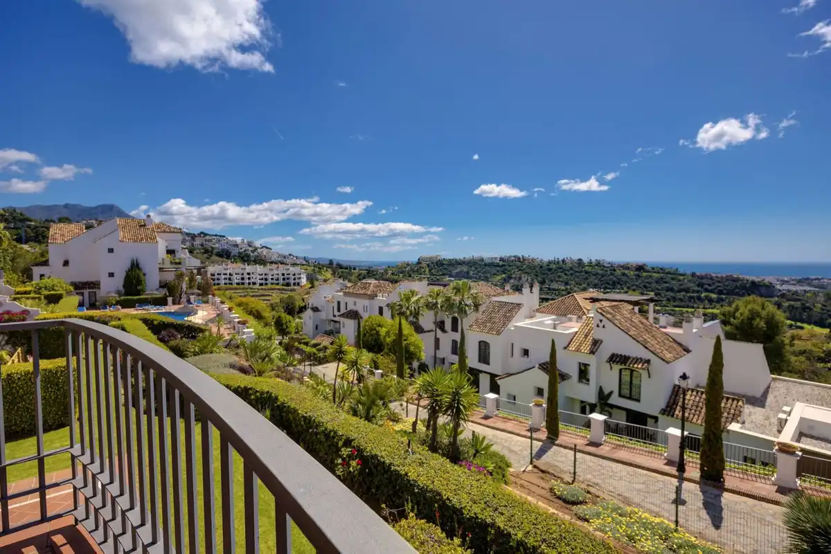 Flat with lift for sale in Urbanizacion Torre Esteril 100