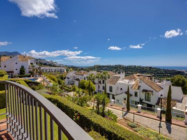 Flat with lift for sale in Urbanizacion Torre Esteril 100