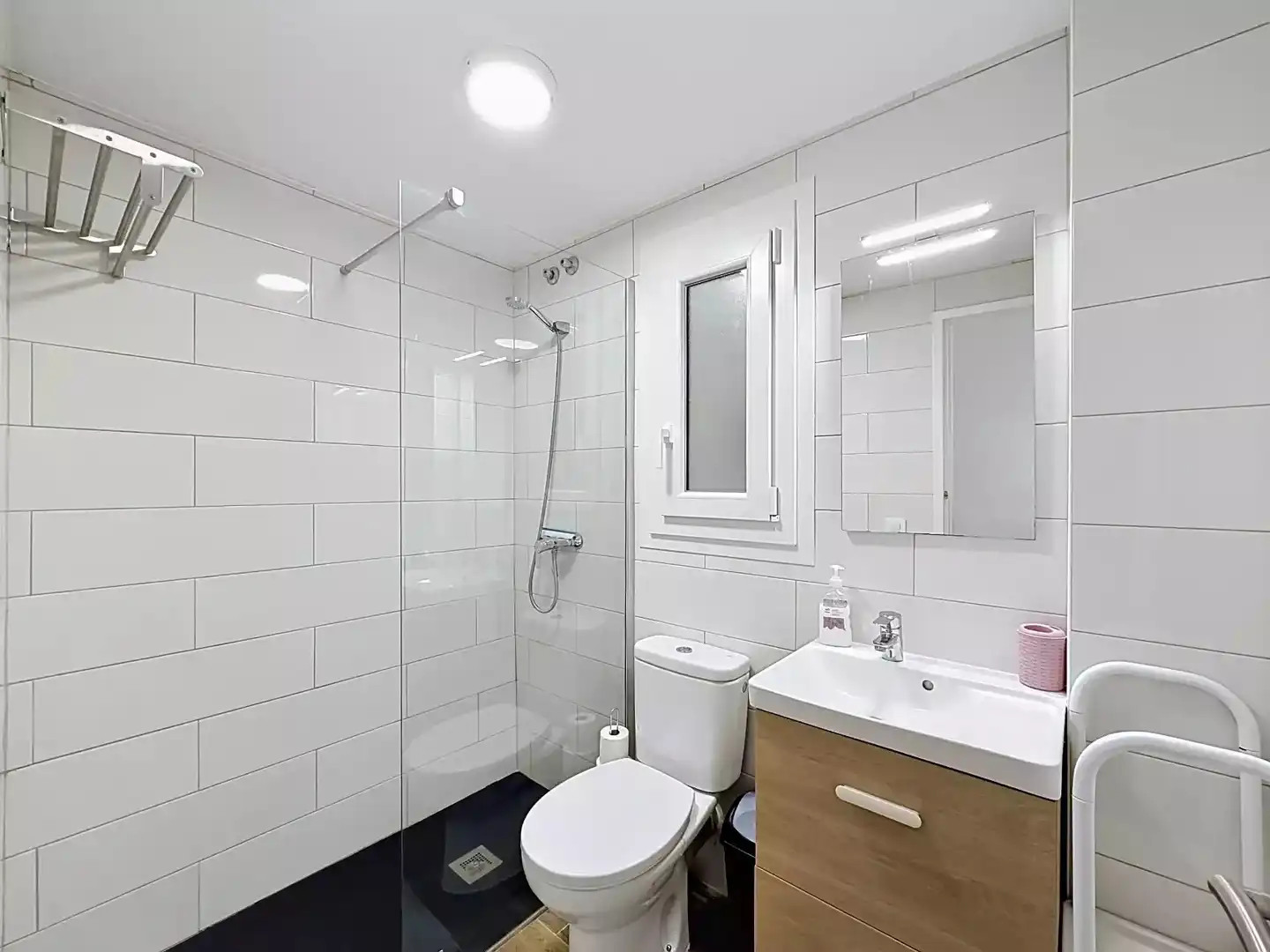 Baño de Piso en venta en Roses con Aire acondicionado, Calefacción y Amueblado