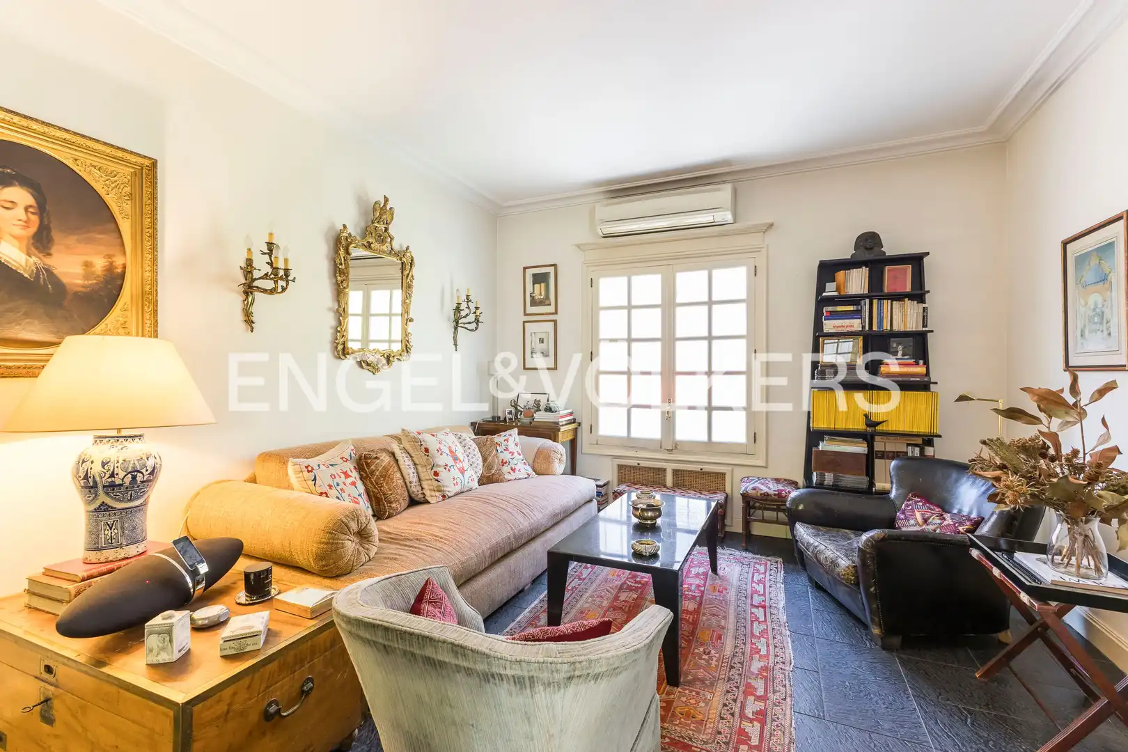 Sala d'estar de Casa o xalet en venda en Chamartín