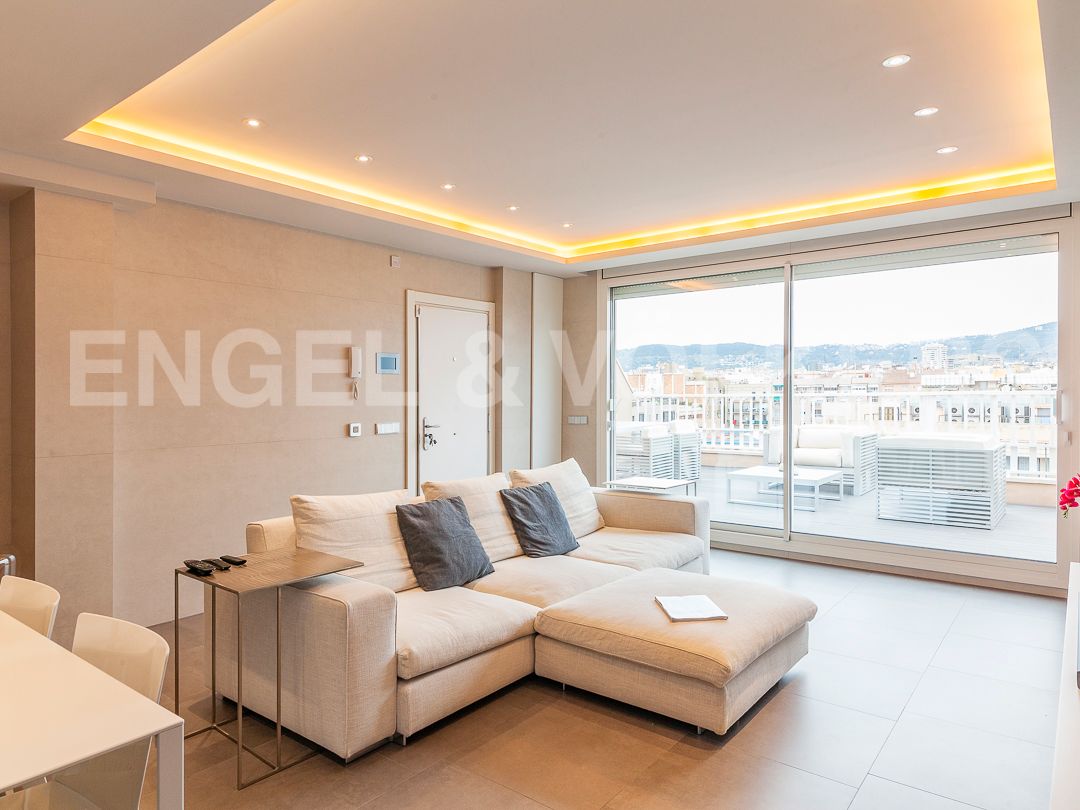 Sala de estar de Ático en venta en  Barcelona Capital con Aire acondicionado, Calefacción y Terraza