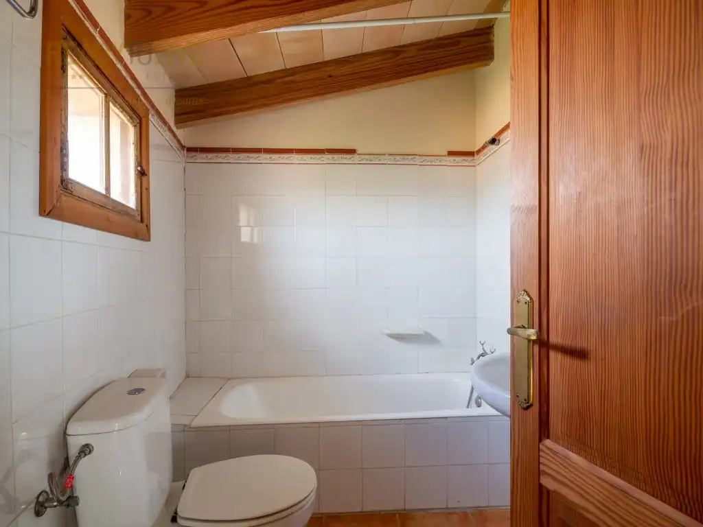 Baño de Casa o chalet en venta en Ariany con Aire acondicionado, Calefacción y Jardín privado