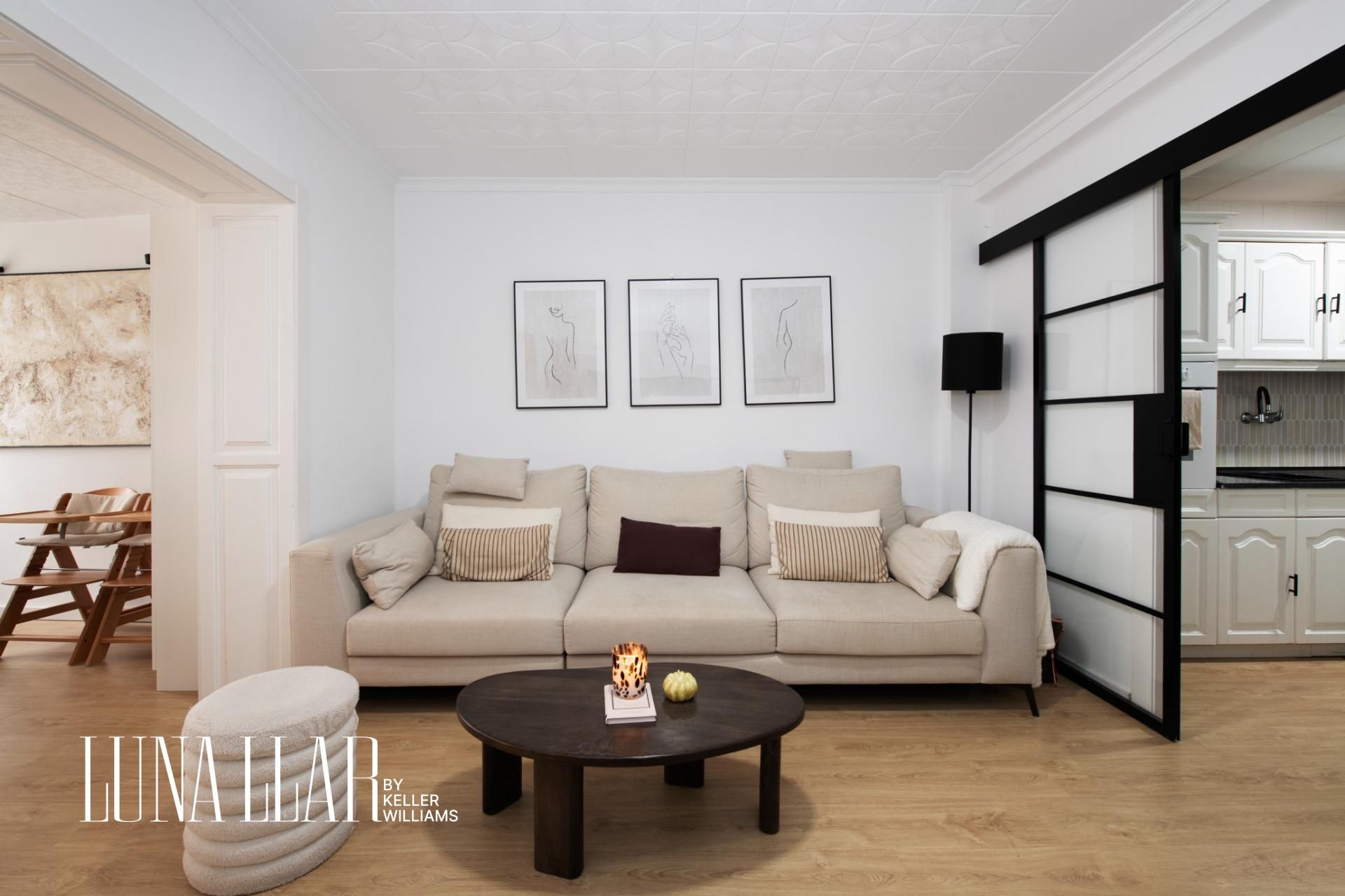 Sala d'estar de Planta baixa en venda en Gavà amb Calefacció, Parquet i Terrassa