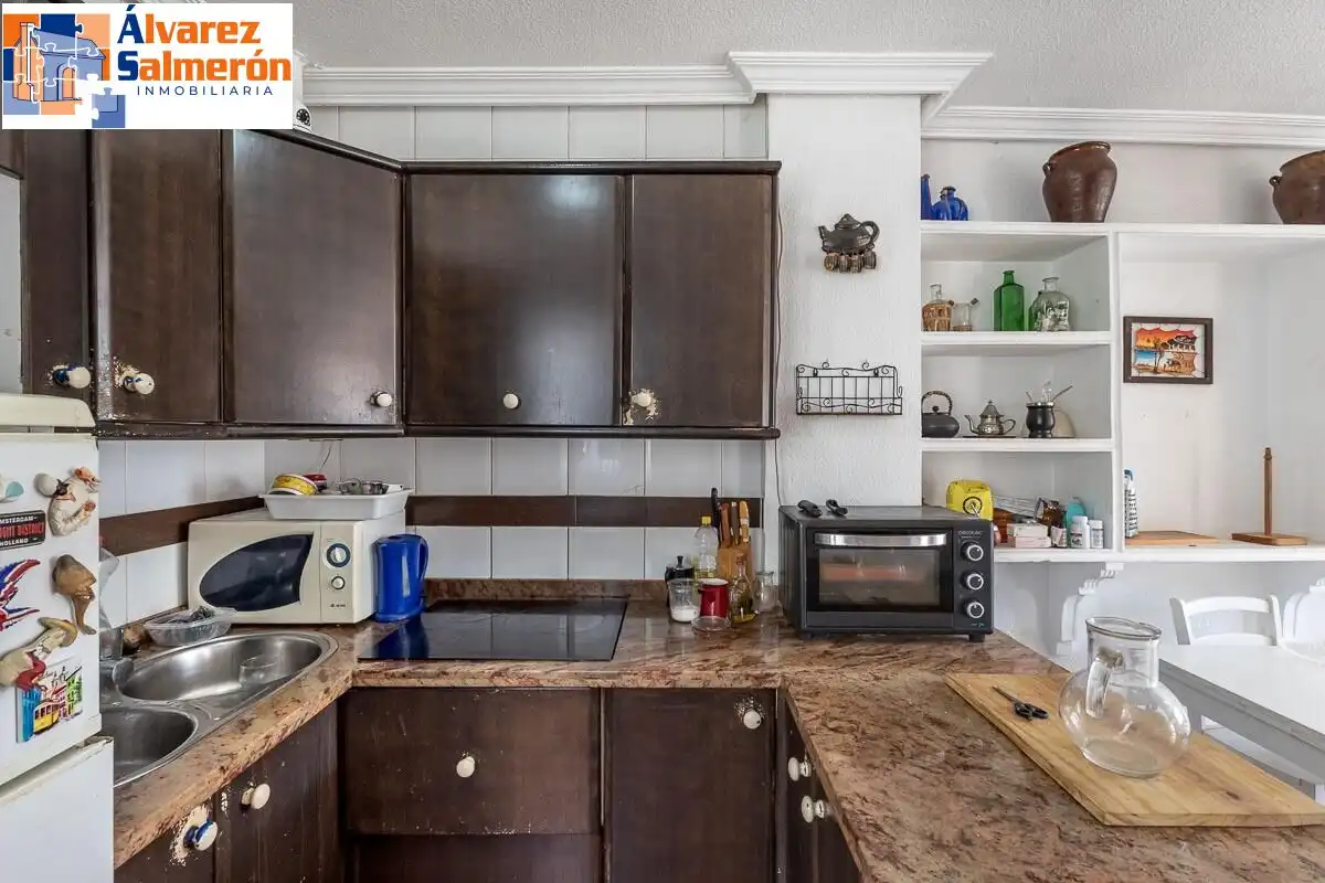 Cocina de Ático en venta en Granada con Terraza