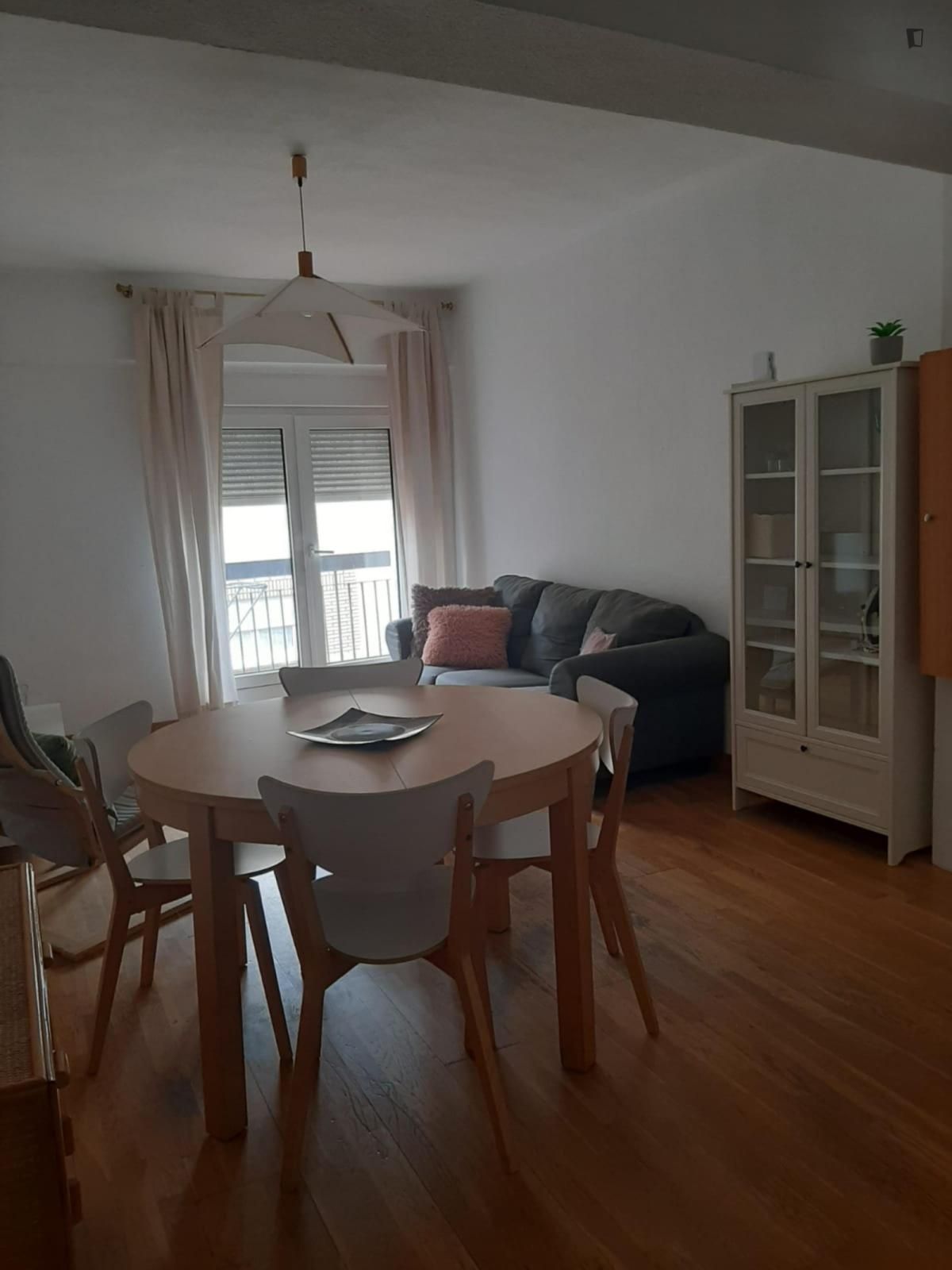 Dormitori de Apartament de lloguer en Salamanca Capital amb Moblat, Forn i Rentadora