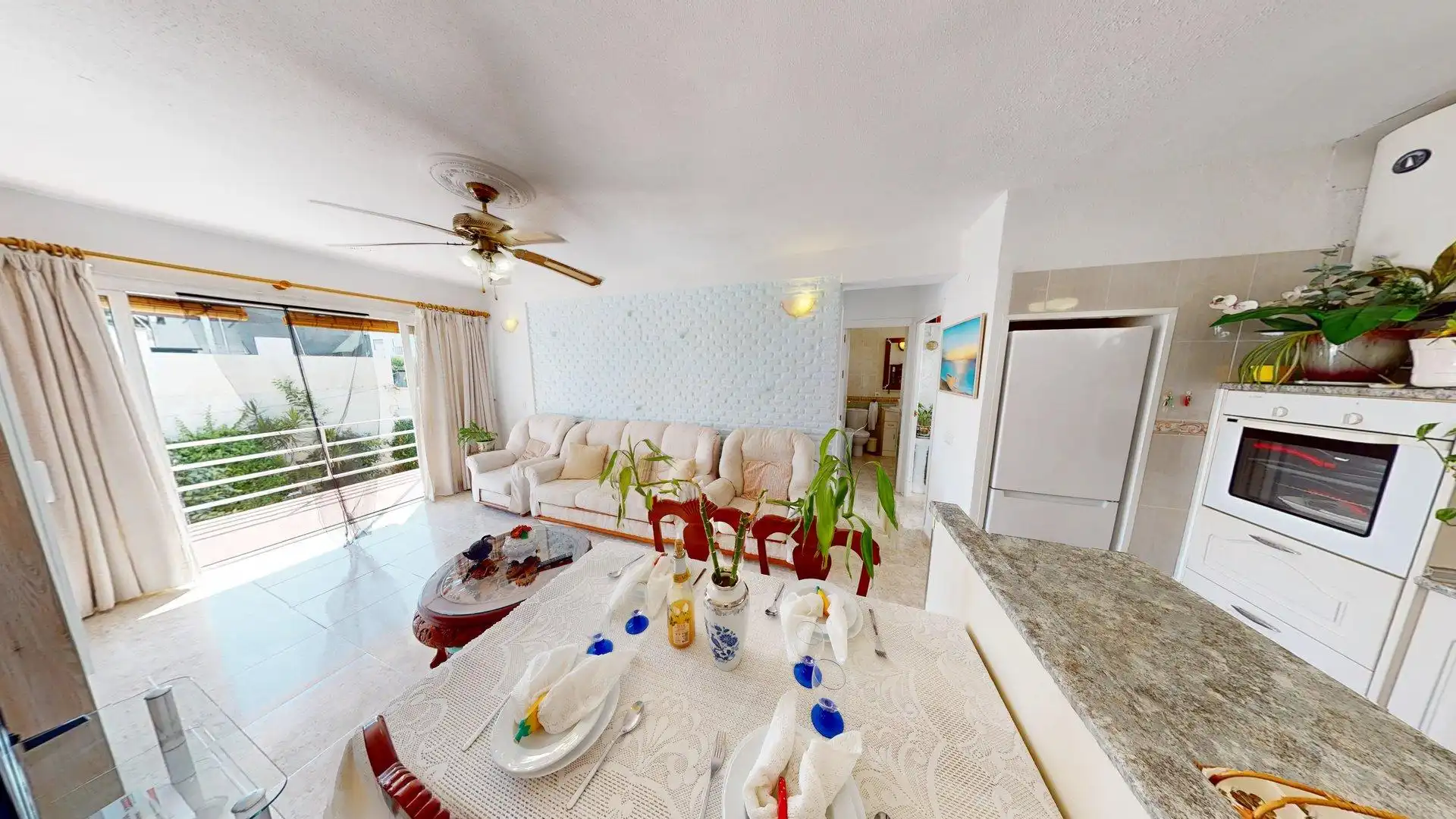 Esszimmer von Wohnung zum Verkauf in Benalmádena mit Klimaanlage, Privatgarten und Terrasse