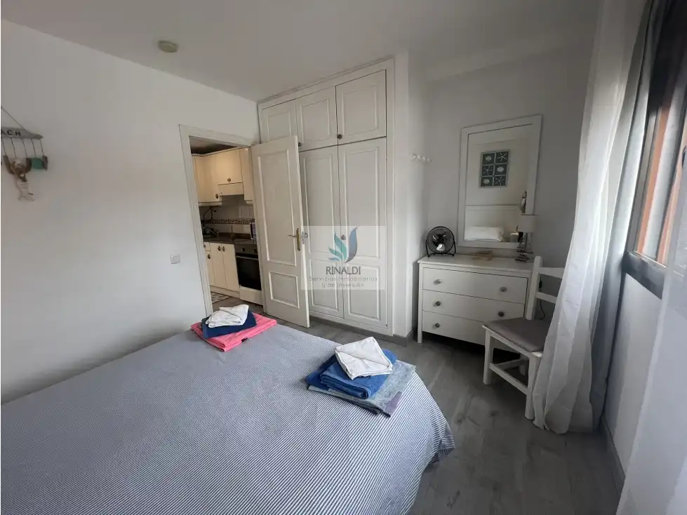 Dormitori de Apartament en venda en La Oliva amb Terrassa, Piscina i Moblat