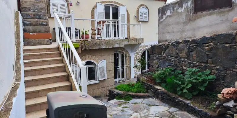 Houses for sale in Calle Era Grande, La Quinta - Taucho