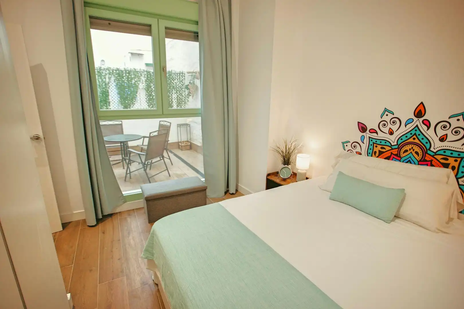 Bedroom of Flat for rent in Sevilla  with Air Conditioner, Heating and Private garden