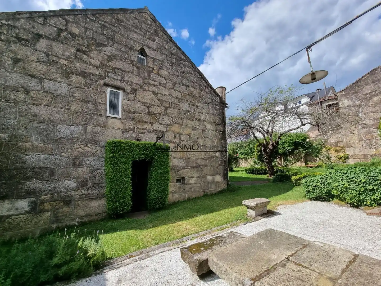 Vista exterior de Casa o xalet en venda en Poio amb Jardí privat, Traster i Balcó