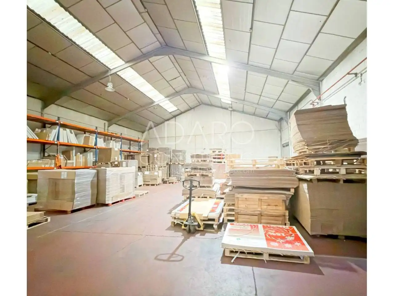 Nave industrial en venta en Calle Montes de León, imagen 10