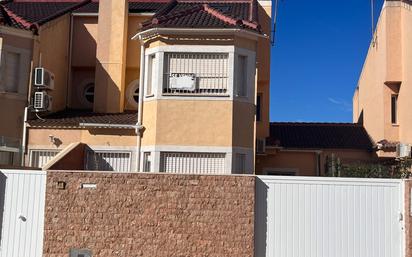 Exterior view of Single-family semi-detached for sale in Torre-Pacheco  with Air Conditioner and Terrace