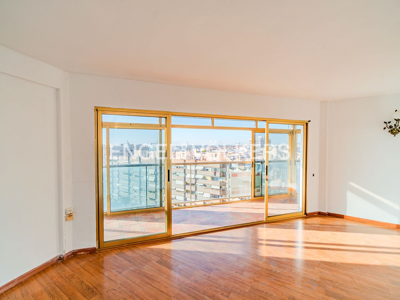 Flat for sale in Calle Reyes Católicos, 52, Ensanche - Diputación, Centro