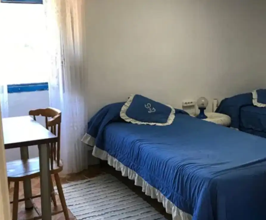 Dormitori de Finca rústica en venda en Miraveche amb Jardí privat i Moblat