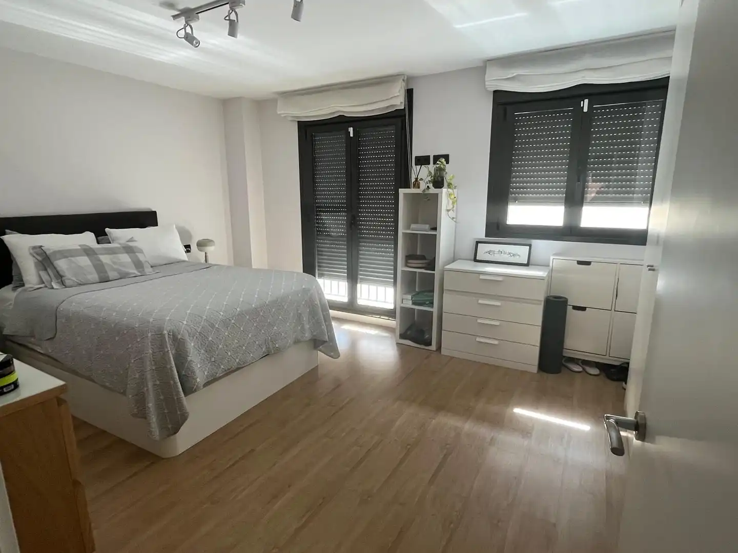 Dormitori de Pis en venda en Madrid amb Jardí privat, Traster i Alarma