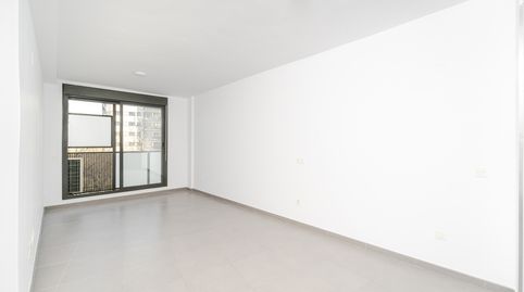 Foto 3 de Piso en venta en Nou Benicalap, Valencia Capital