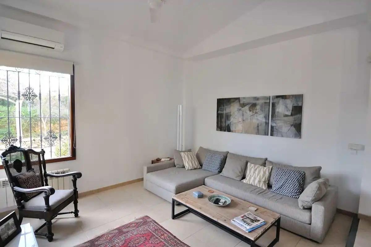 Sala d'estar de Casa o xalet en venda en Cervera del Maestre amb Aire condicionat, Calefacció i Jardí privat