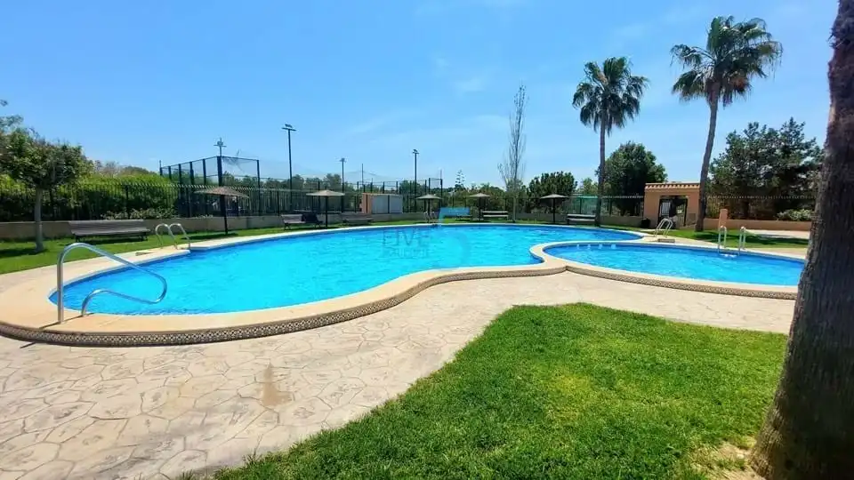 Adossat amb terrassa en venda a Orihuela Costa, imagen 2