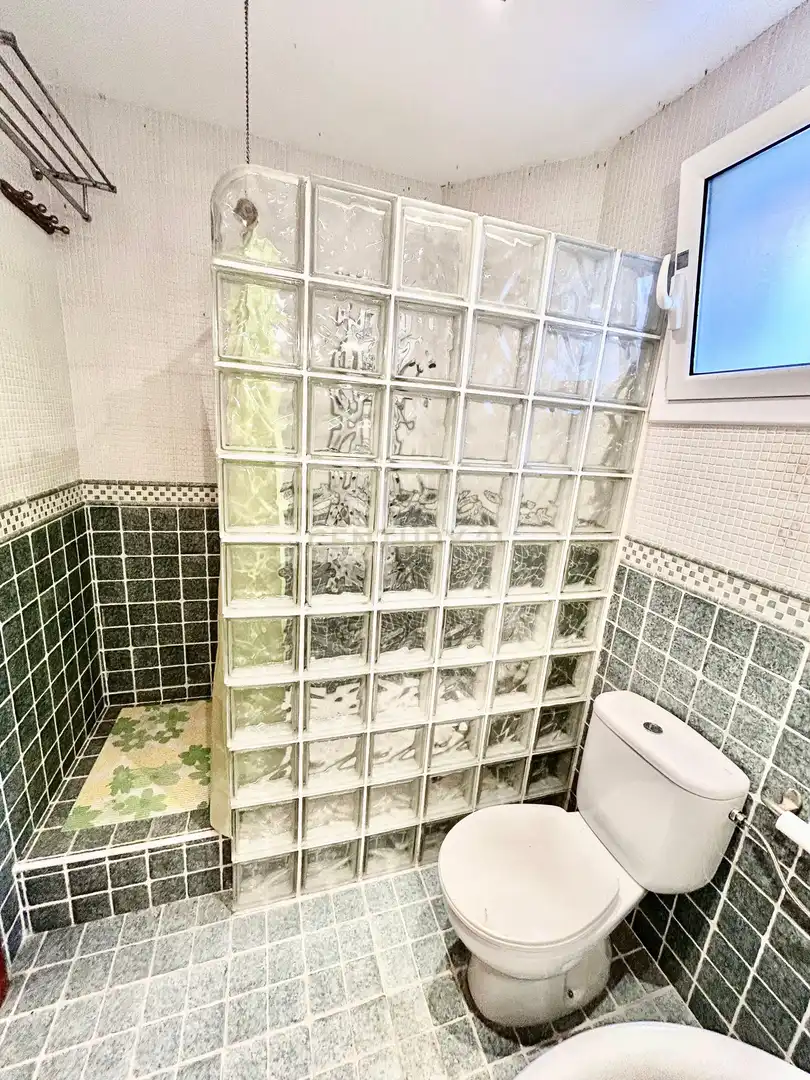 Bathroom of Houses for sale in Calafell  with Private garden and Swimming Pool